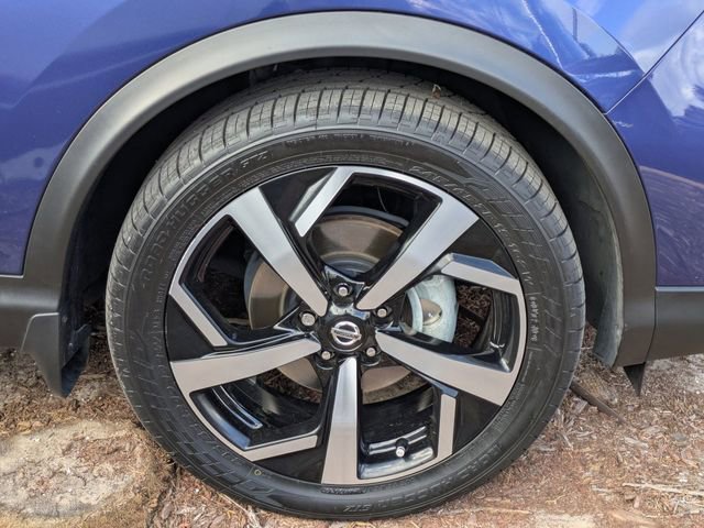 Used 2022 Nissan Rogue Sport SL w/ Premium Package image 9