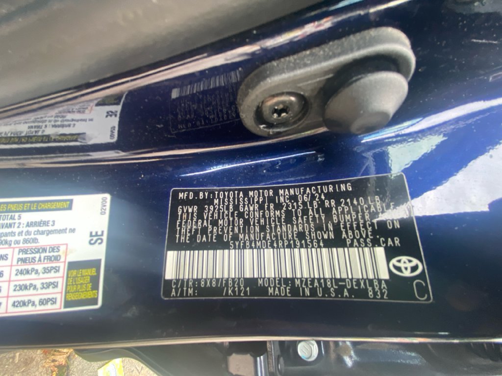 Used 2024 Toyota Corolla LE FWD image 27