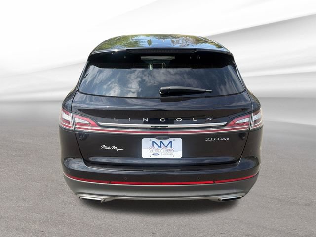 Used 2019 Lincoln Nautilus Premier AWD/4WD image 8