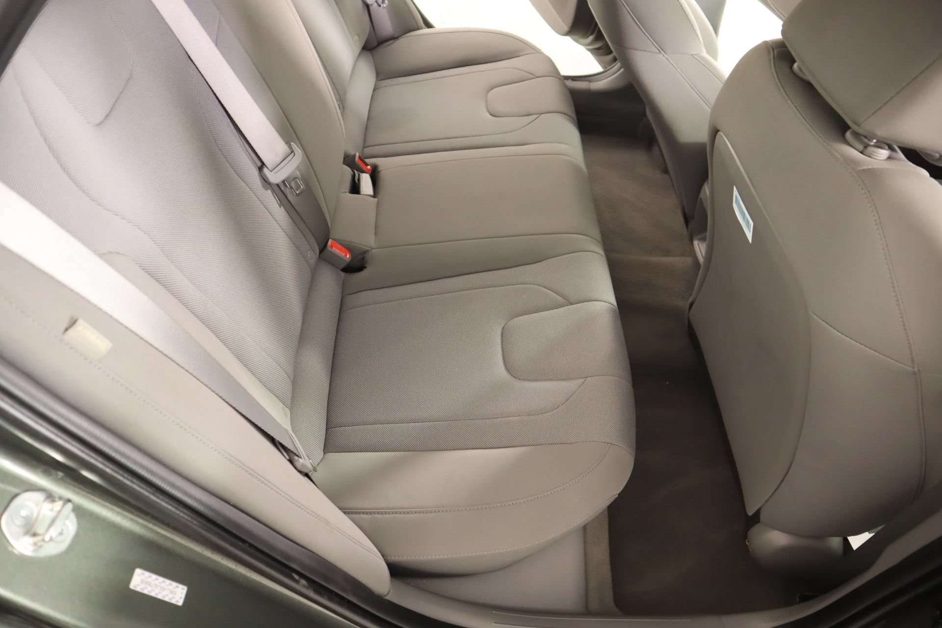 Used 2024 Hyundai Elantra SE FWD image 13