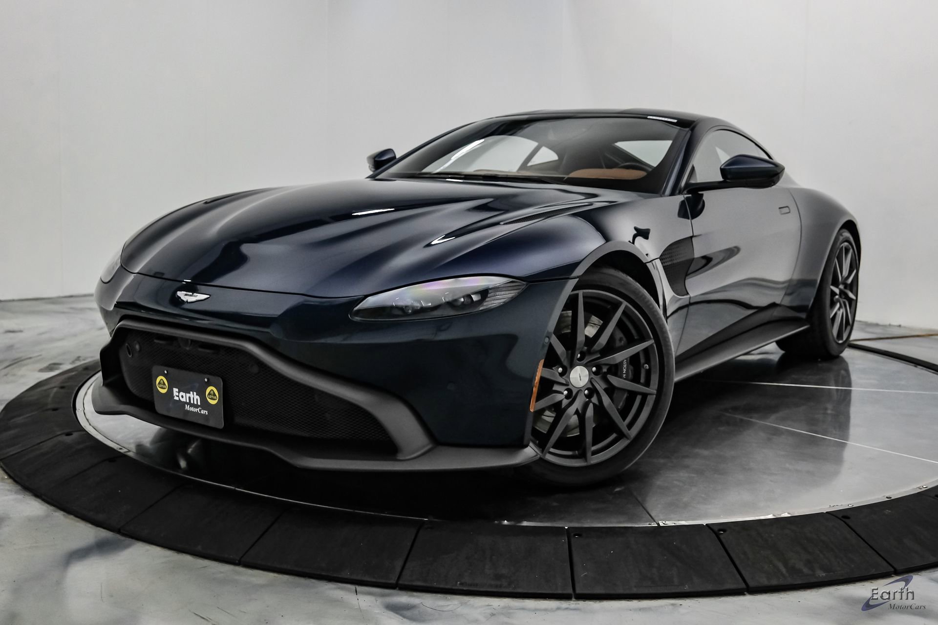 Used 2020 Aston Martin V8 Vantage Coupe RWD image 5