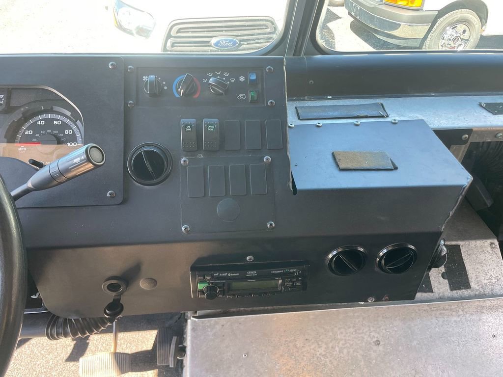 Used 2016 Ford E-350 and Econoline 350 Super Duty w/ A/C Prep Package RWD image 14