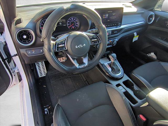 Used 2023 Kia Forte GT-Line w/ GT-Line Technology Package image 10