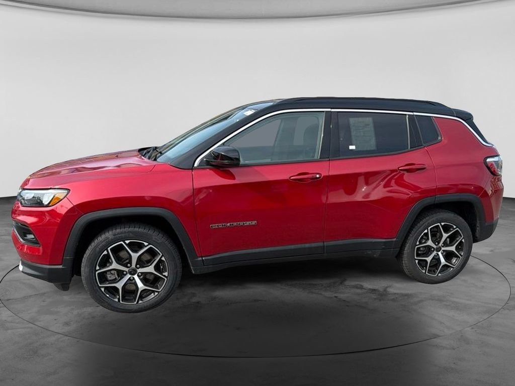 Used 2025 Jeep Compass Limited AWD/4WD image 5