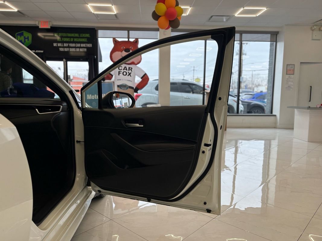 Used 2020 Toyota Corolla SE image 37