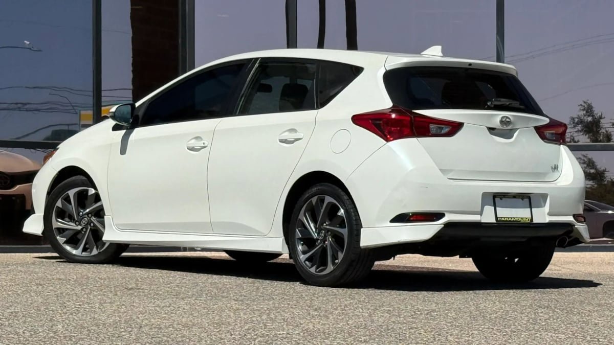 Used 2016 Scion iM image 6