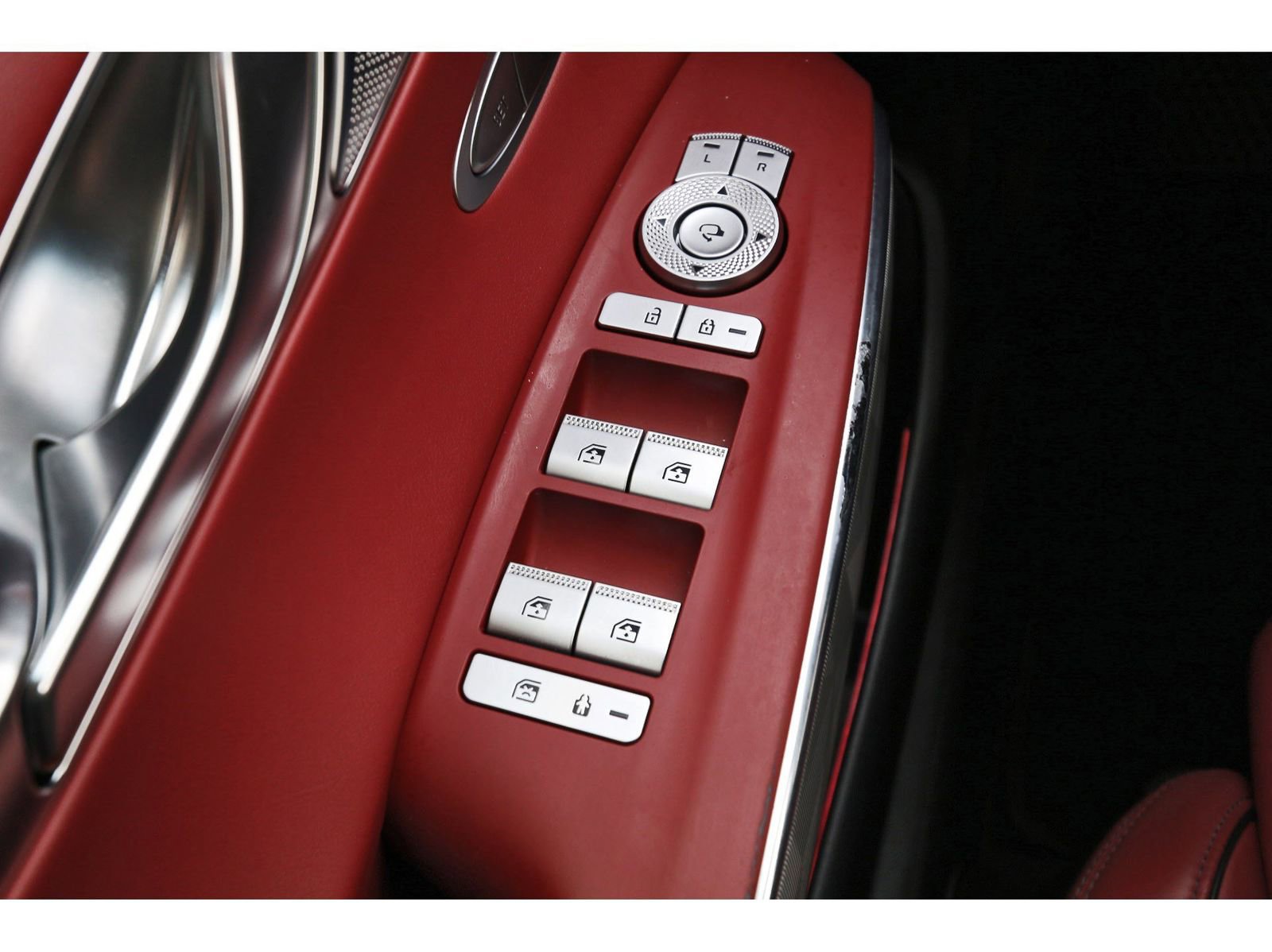 Used 2022 Genesis GV70 3.5T Sport w/ Sport Advanced Package image 22