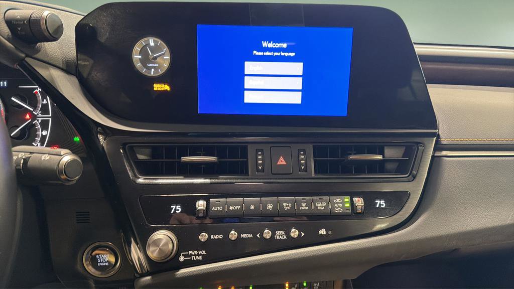 Certified 2024 Lexus ES 350 w/ Premium Package image 27