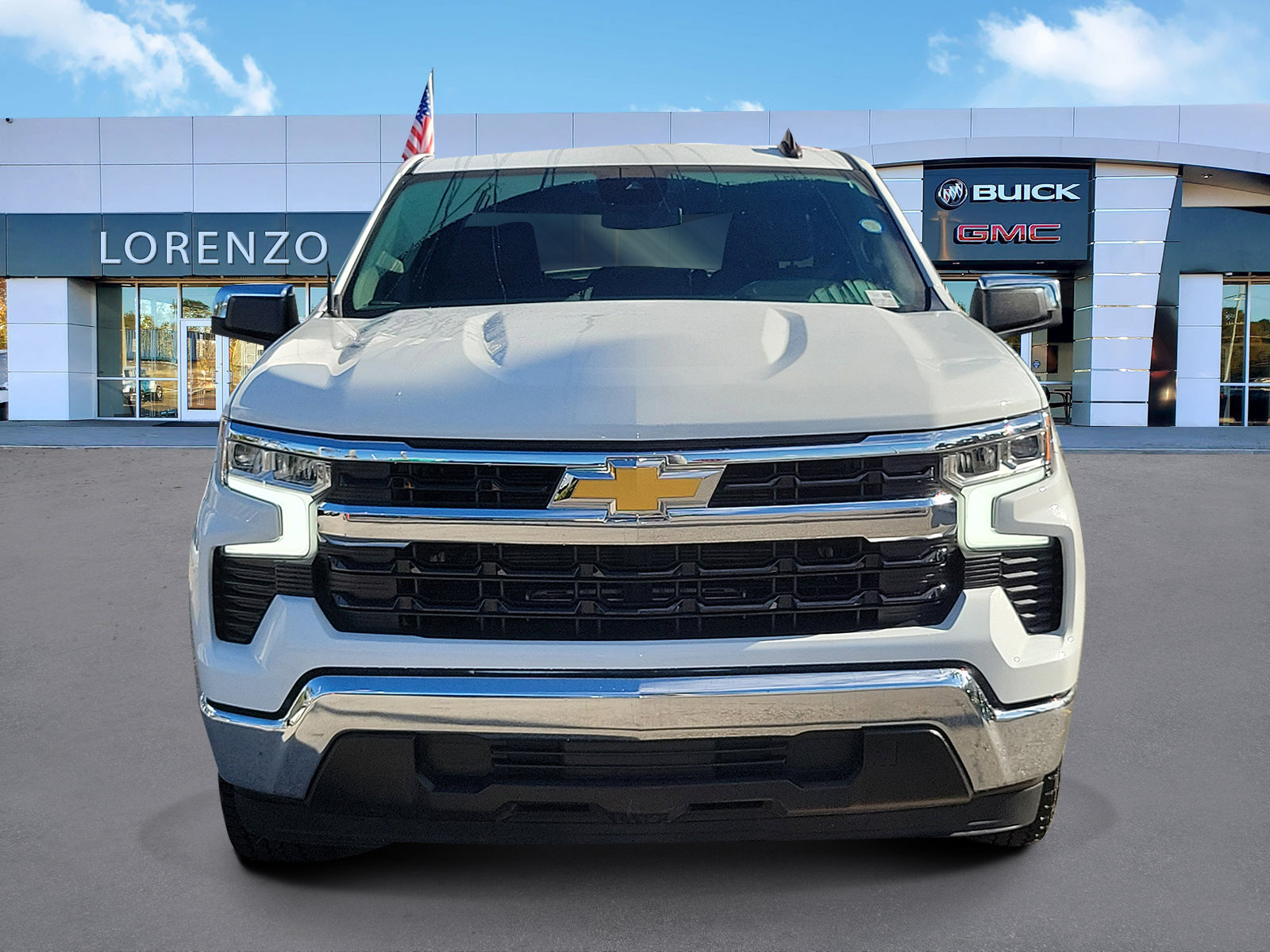 Used 2023 Chevrolet Silverado 1500 LT RWD image 2