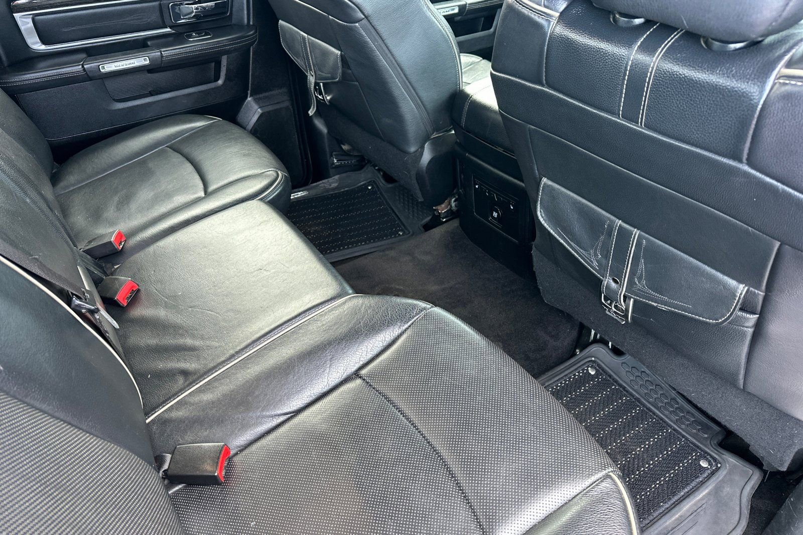 Used 2017 RAM 1500 Limited image 16