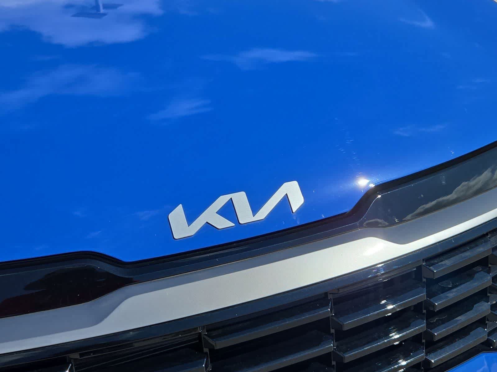 Certified 2026 Kia Sportage EX FWD image 11