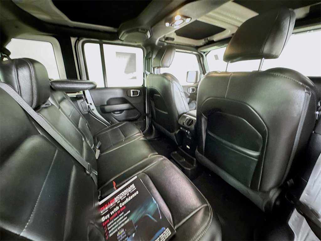 Used 2020 Jeep Wrangler Unlimited Sahara image 26