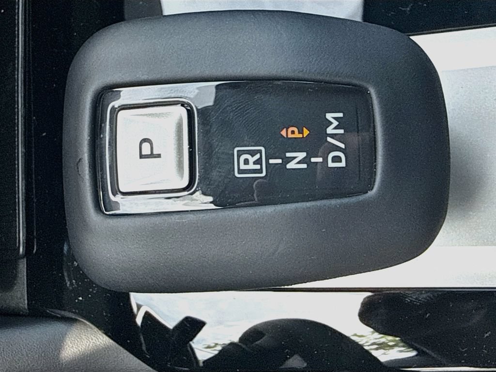 New 2026 Mitsubishi Outlander LE FWD image 17