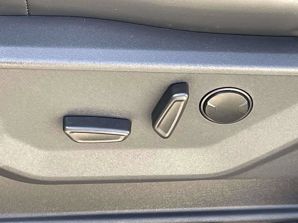 New 2026 Ford Expedition Platinum w/ Stealth Appearance Package AWD/4WD image 14