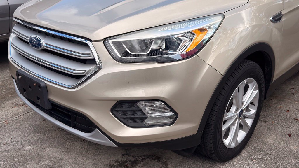 Used 2018 Ford Escape SEL AWD/4WD image 4