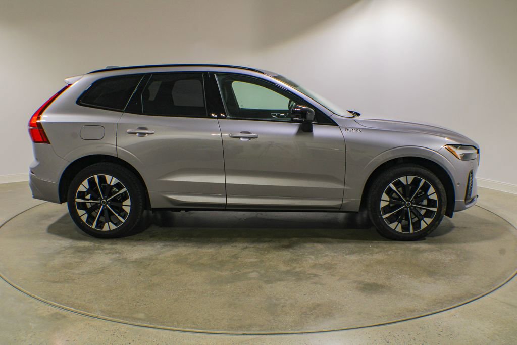 Used 2026 Volvo XC60 B5 Plus w/ Climate Package AWD/4WD image 6