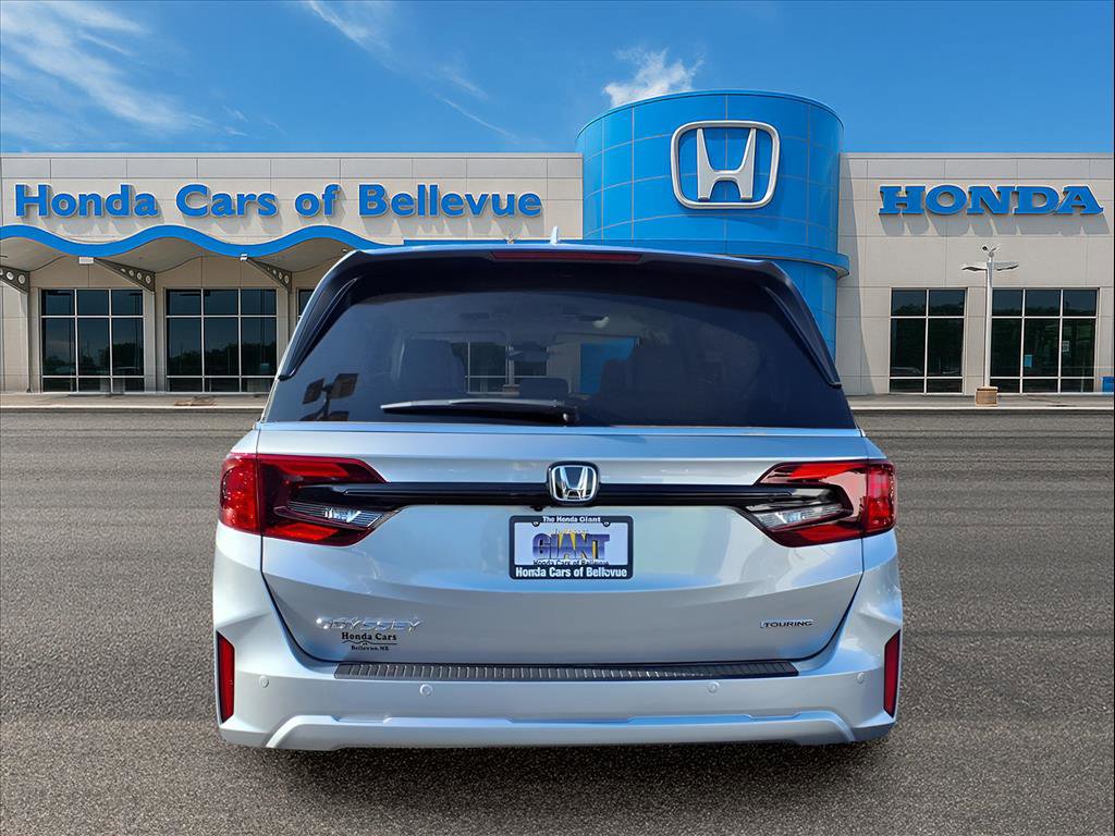 New 2026 Honda Odyssey Touring image 4