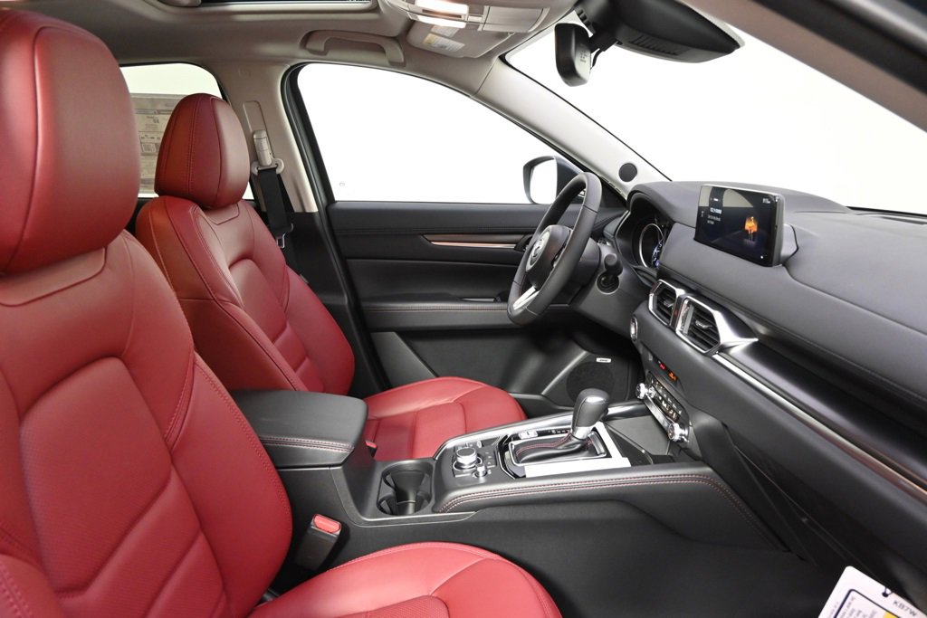 New 2025 MAZDA CX-5 Carbon Edition image 16