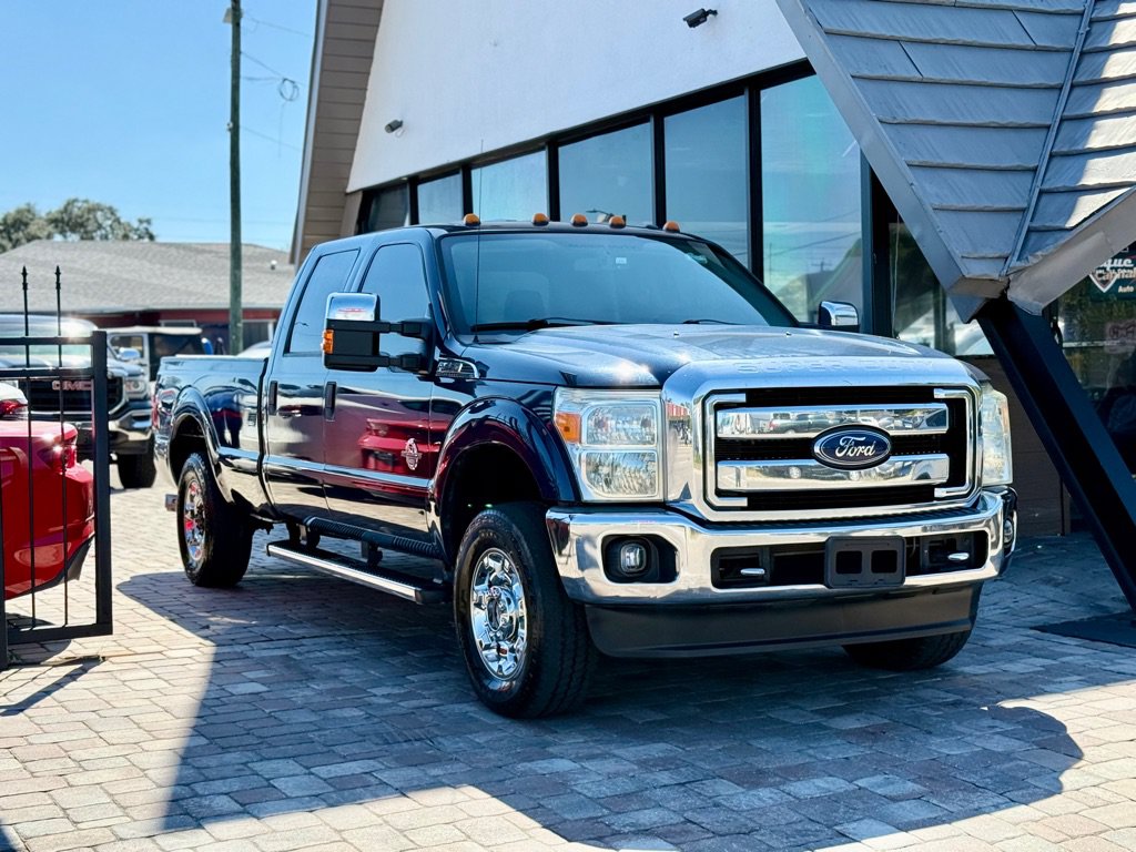 Used 2015 Ford F250 XLT w/ XLT Premium Package AWD/4WD image 3
