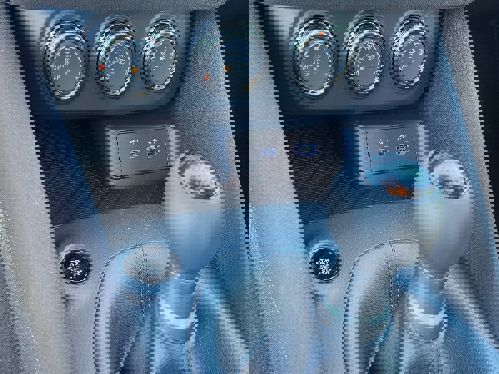 New 2025 Nissan Z Sport w/ Floor Mat Package image 25