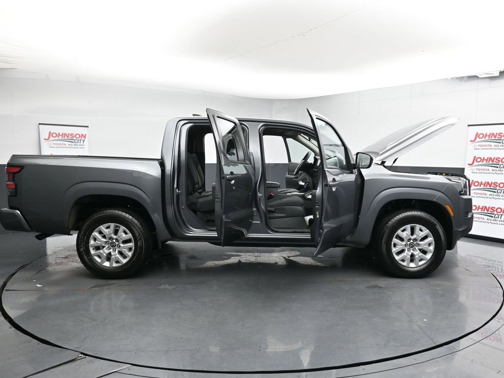 Used 2023 Nissan Frontier SV image 45