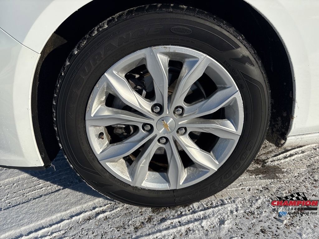 Used 2024 Chevrolet Malibu LT image 10