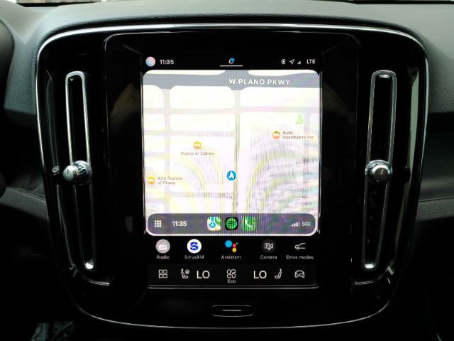 Used 2022 Volvo C40 P8 Recharge Ultimate AWD/4WD image 12