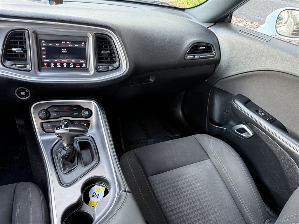 Used 2020 Dodge Challenger SXT RWD image 19