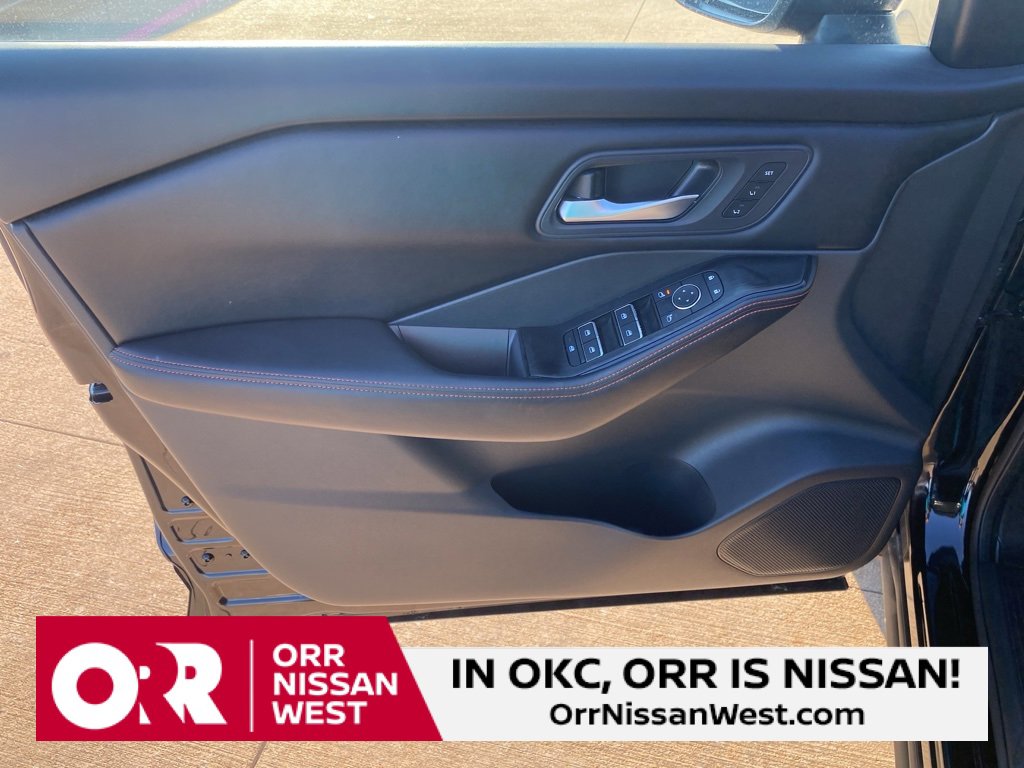 Used 2025 Nissan Rogue SV w/ Rock Creek Premium Package image 13