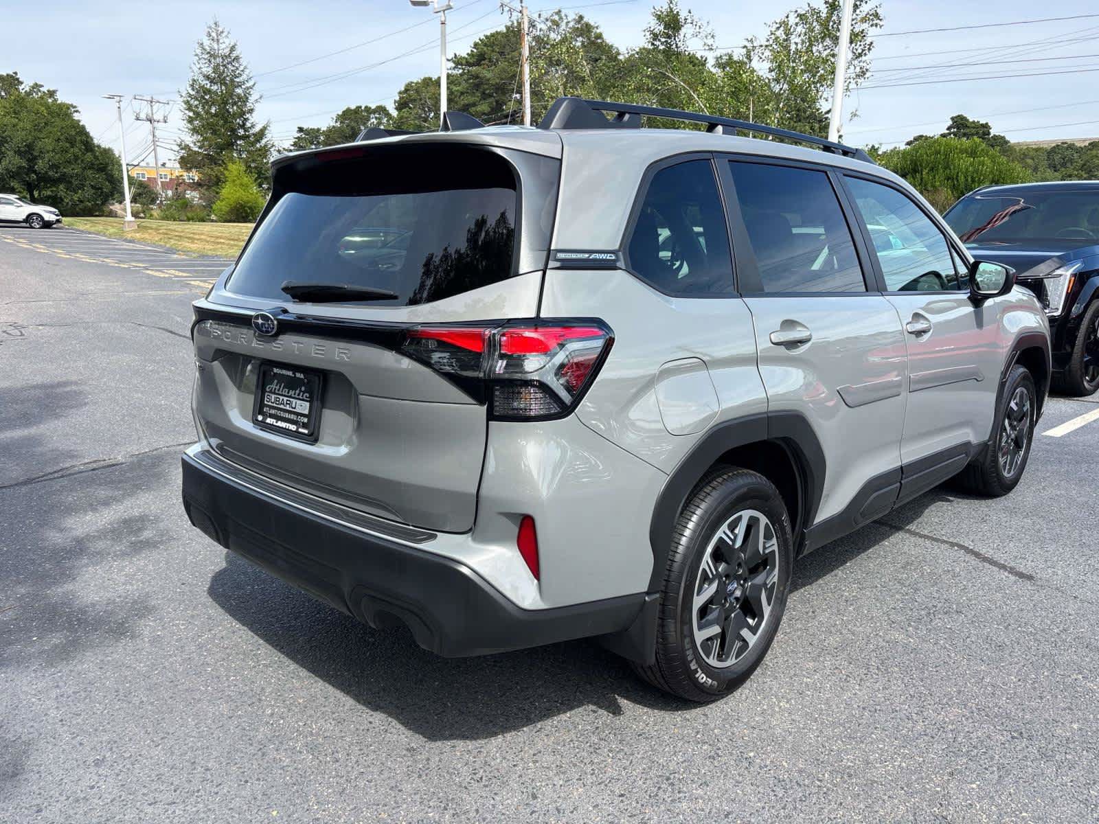 Used 2026 Subaru Forester Premium AWD/4WD image 3