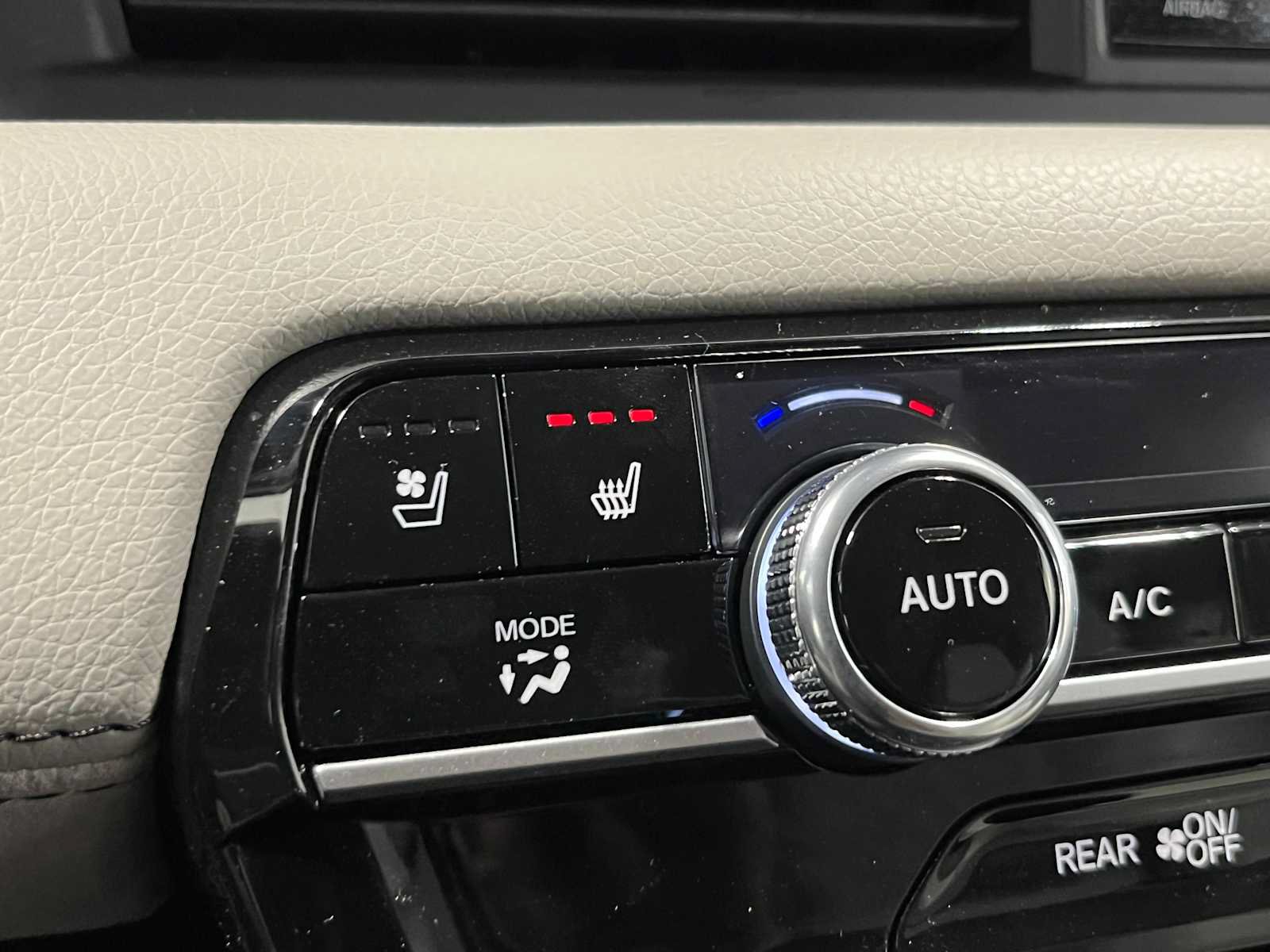 New 2026 Honda Pilot Elite image 18