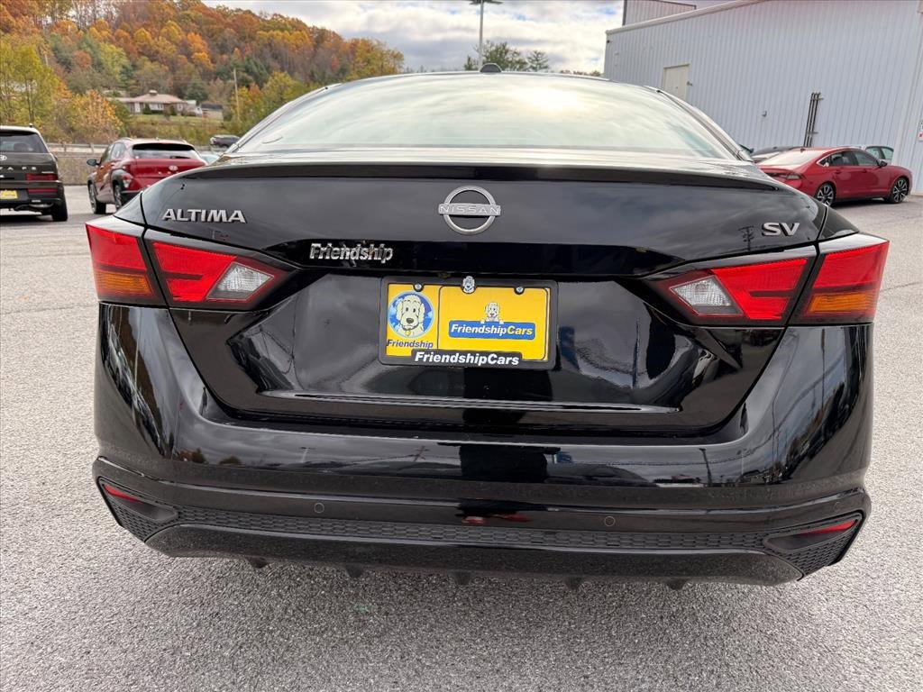Used 2023 Nissan Altima 2.5 SV image 9