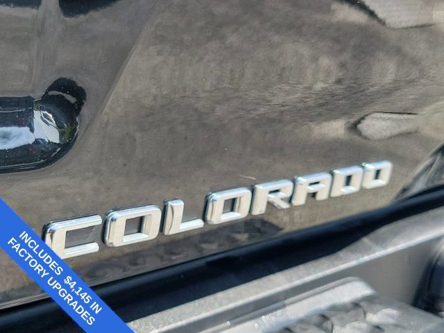 Used 2023 Chevrolet Colorado Trail Boss w/ Technology Package AWD/4WD image 11