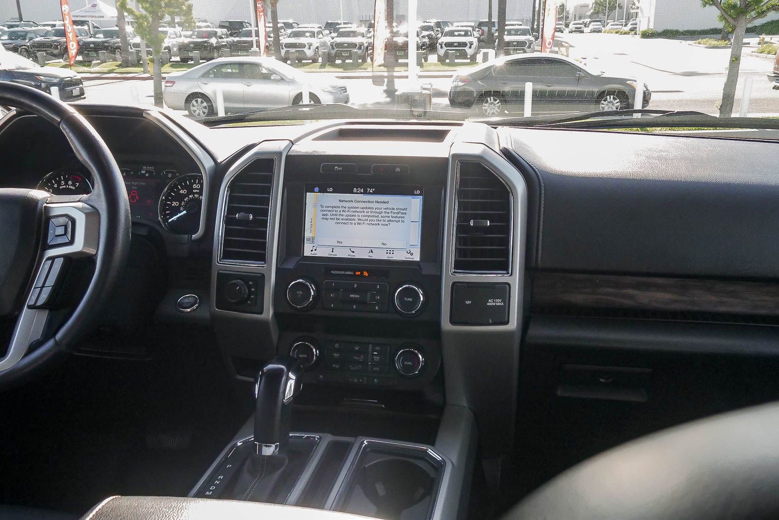 Used 2019 Ford F150 Lariat image 12