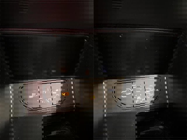 Used 2024 Kia Sorento S image 25