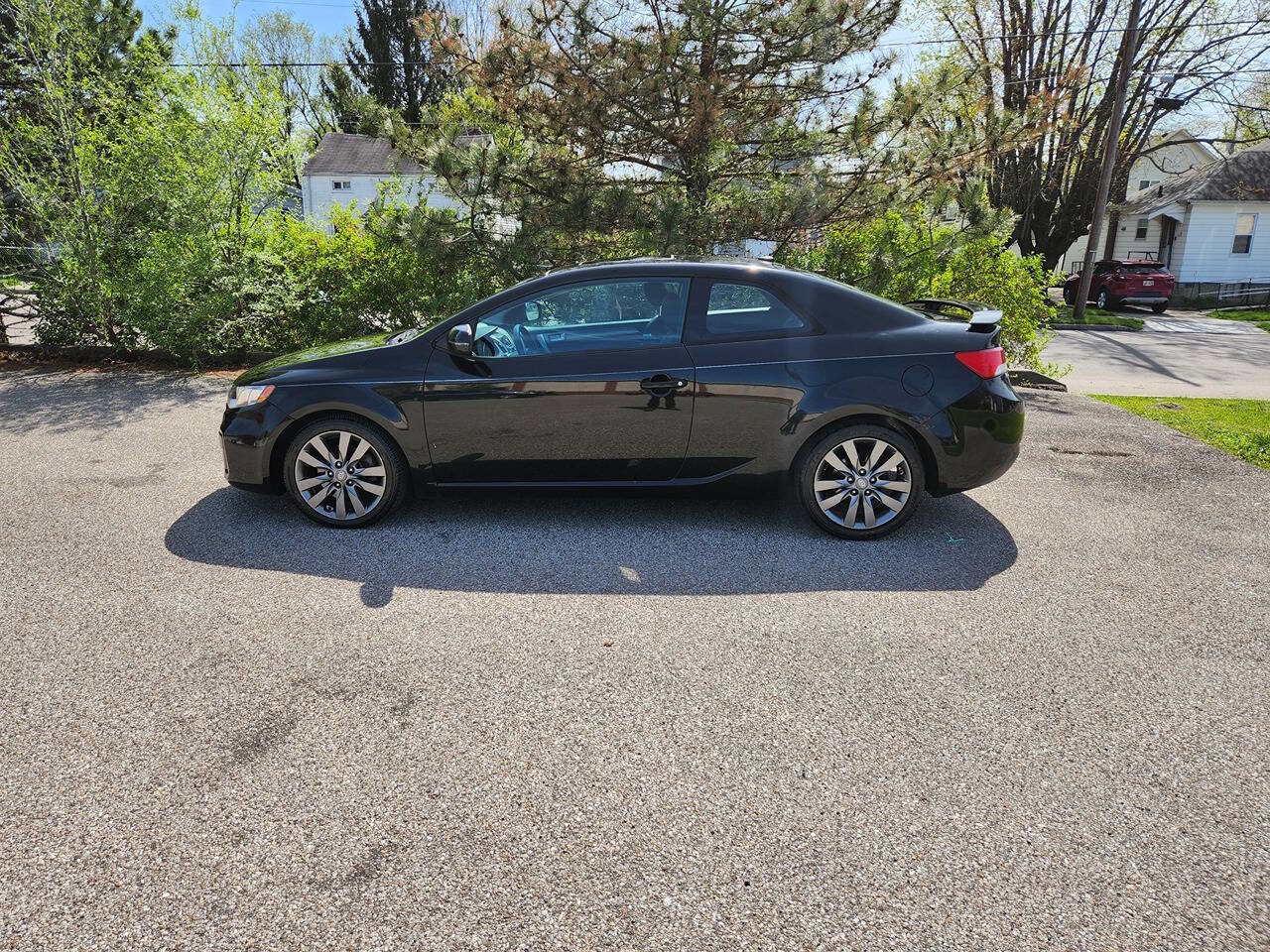 Used 2011 Kia Forte Koup SX w/ Leather Pkg FWD image 11