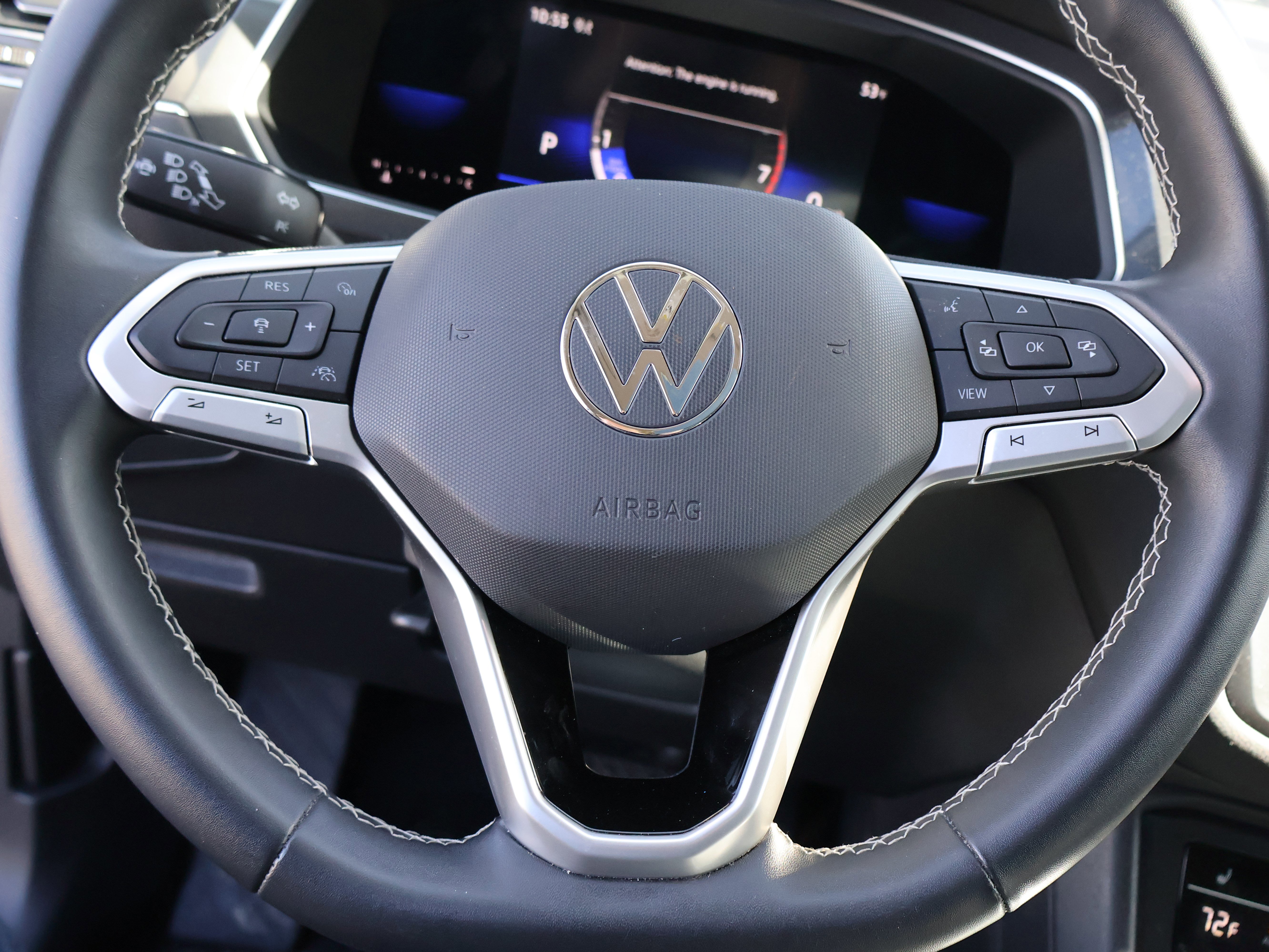 Used 2023 Volkswagen Tiguan SE w/ Panoramic Sunroof Package image 27