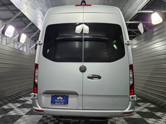 Used 2022 Mercedes-Benz Sprinter 3500 image 7