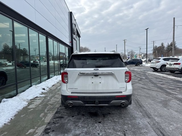 Used 2022 Ford Explorer Limited w/ Equipment Group 301A image 4