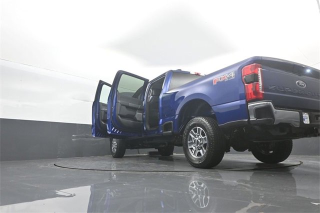 New 2026 Ford F250 Lariat w/ FX4 Off-Road Package image 39