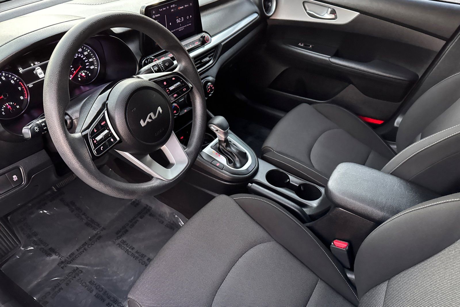 Used 2023 Kia Forte LXS w/ LXS Technology Package image 9