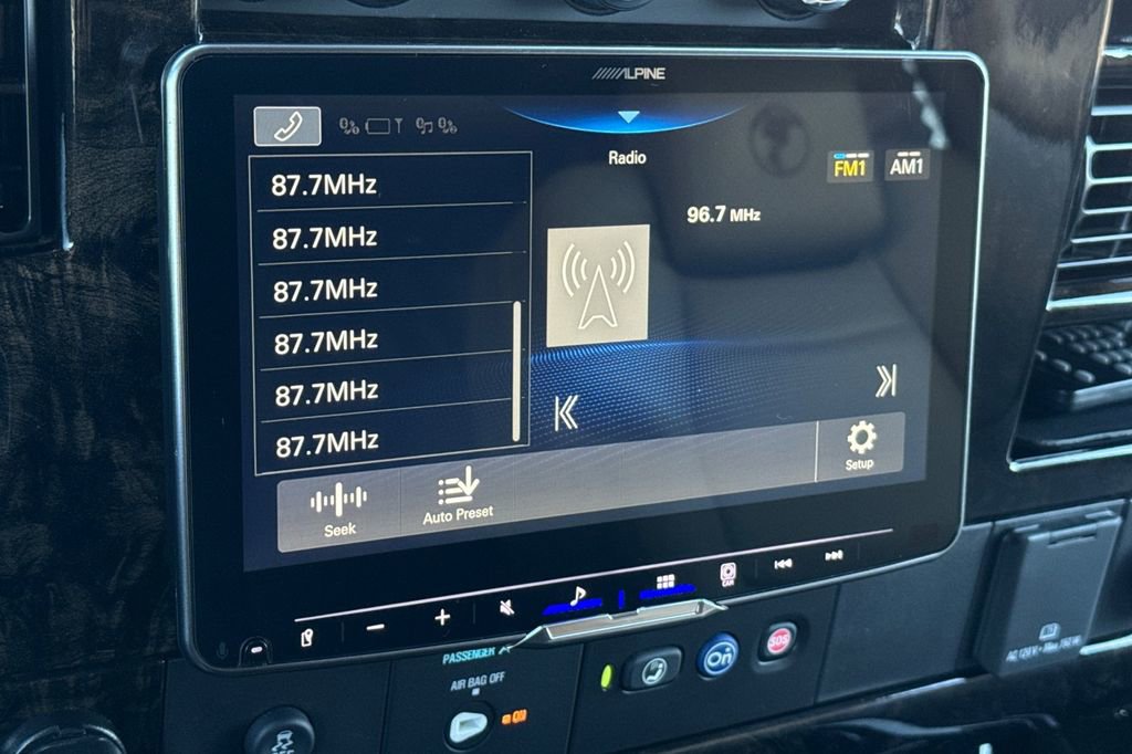 Used 2023 Chevrolet Express 2500 image 23