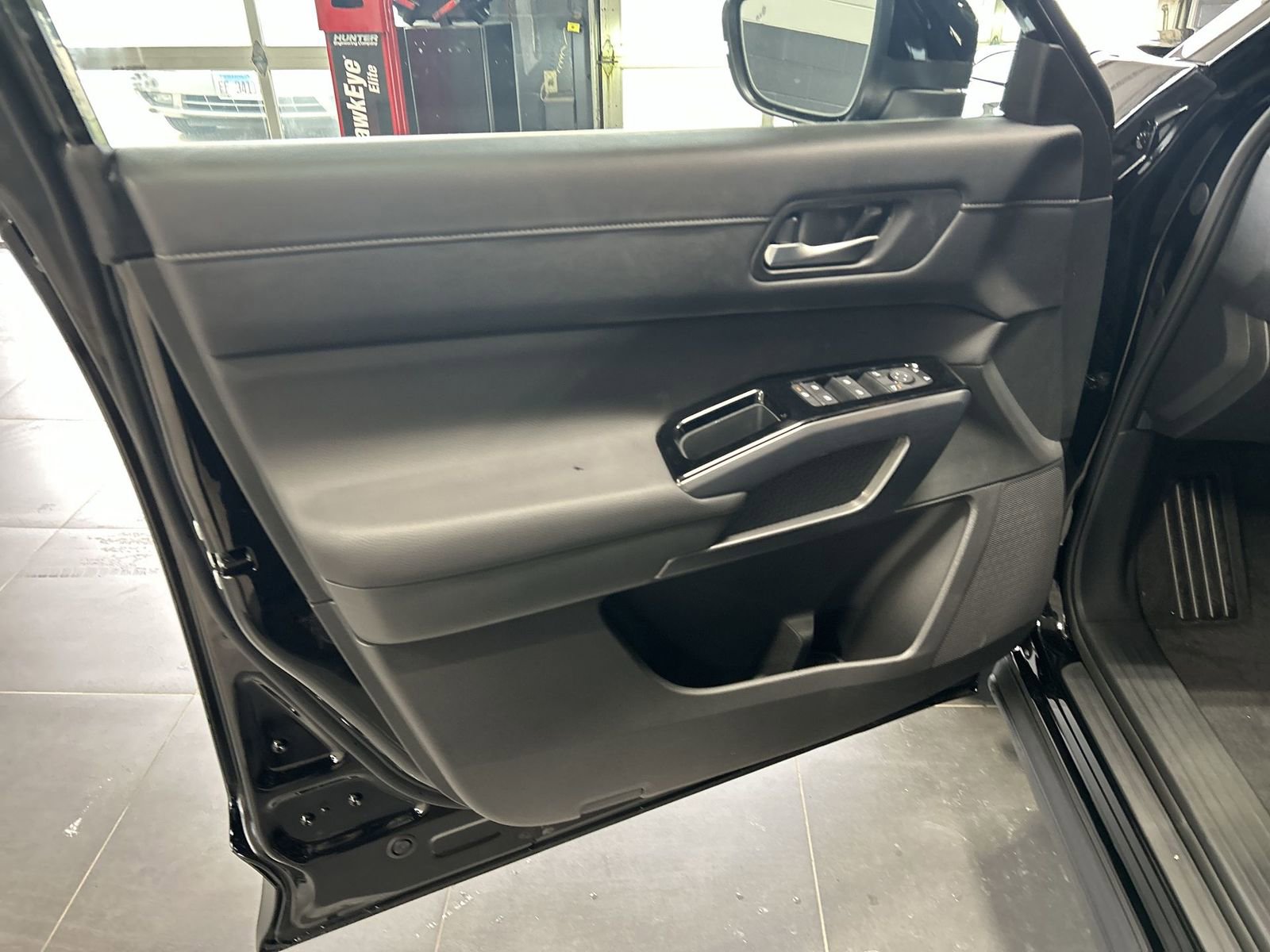 New 2026 Nissan Pathfinder SL AWD/4WD image 23
