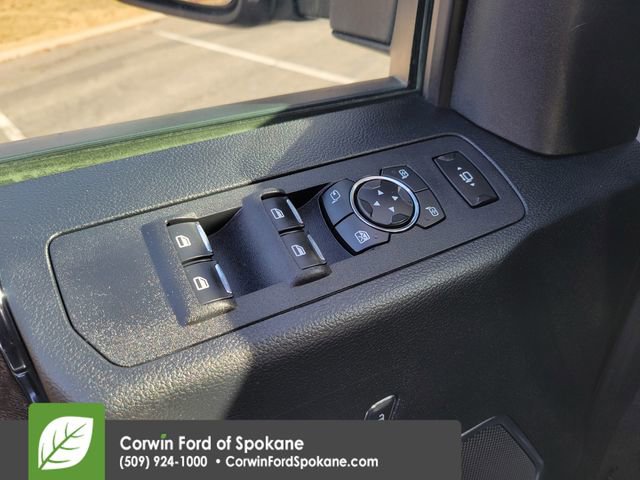 Used 2017 Ford F350 Lariat image 22