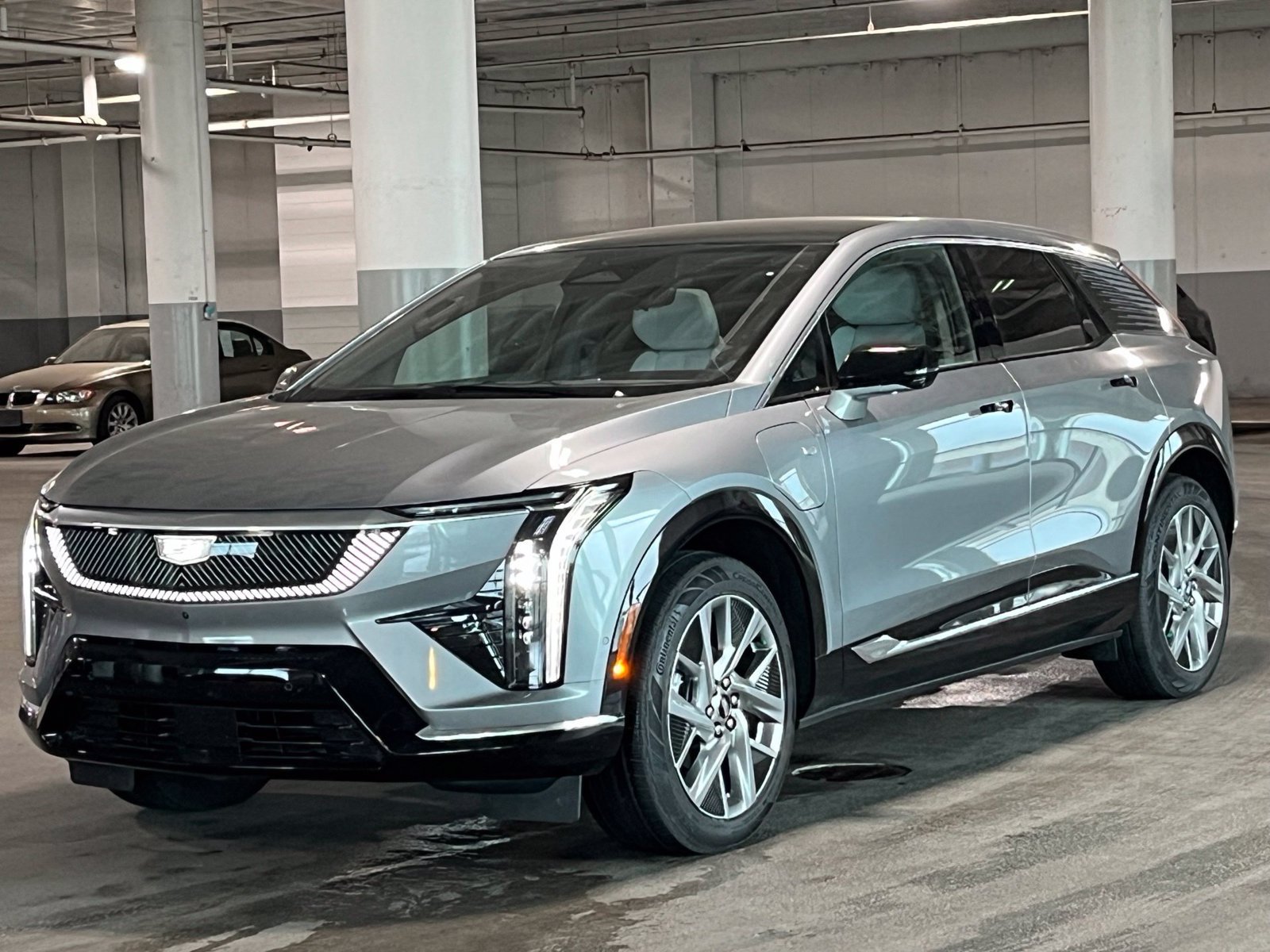 Used 2025 Cadillac Optiq Luxury 1 AWD/4WD image 4