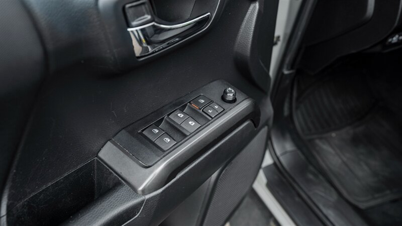 Used 2022 Toyota Tacoma TRD Off-Road w/ Technology Package RWD image 25