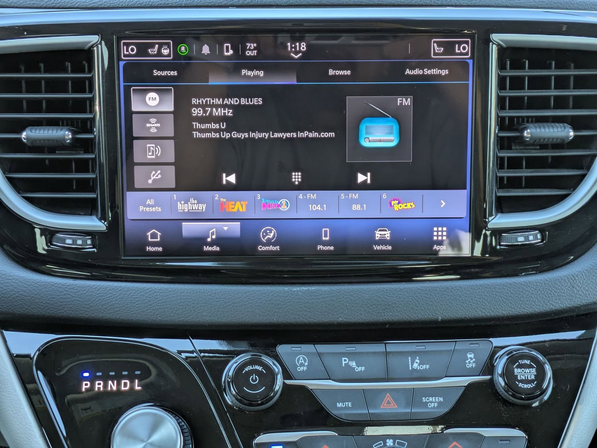 Used 2024 Chrysler Pacifica Touring-L image 21