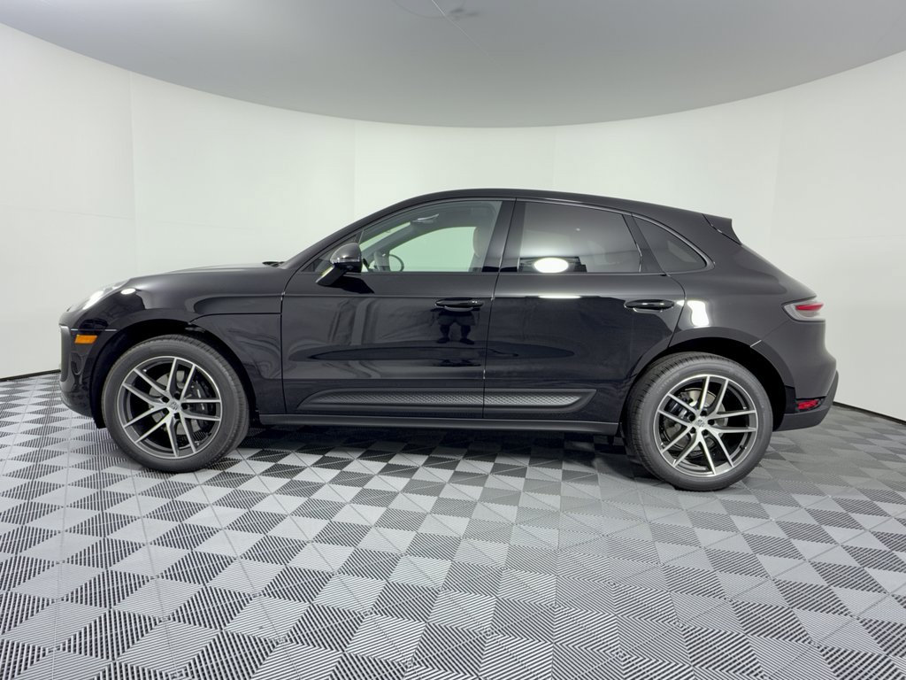 New 2026 Porsche Macan AWD/4WD image 2