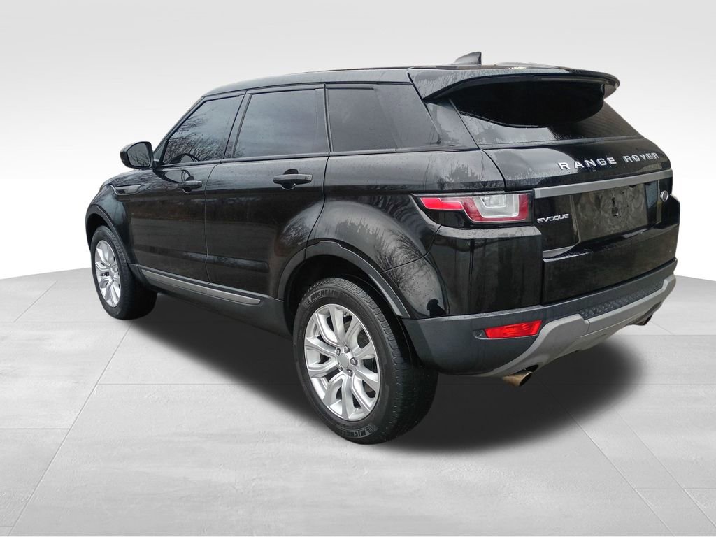 Used 2017 Land Rover Range Rover Evoque SE image 3