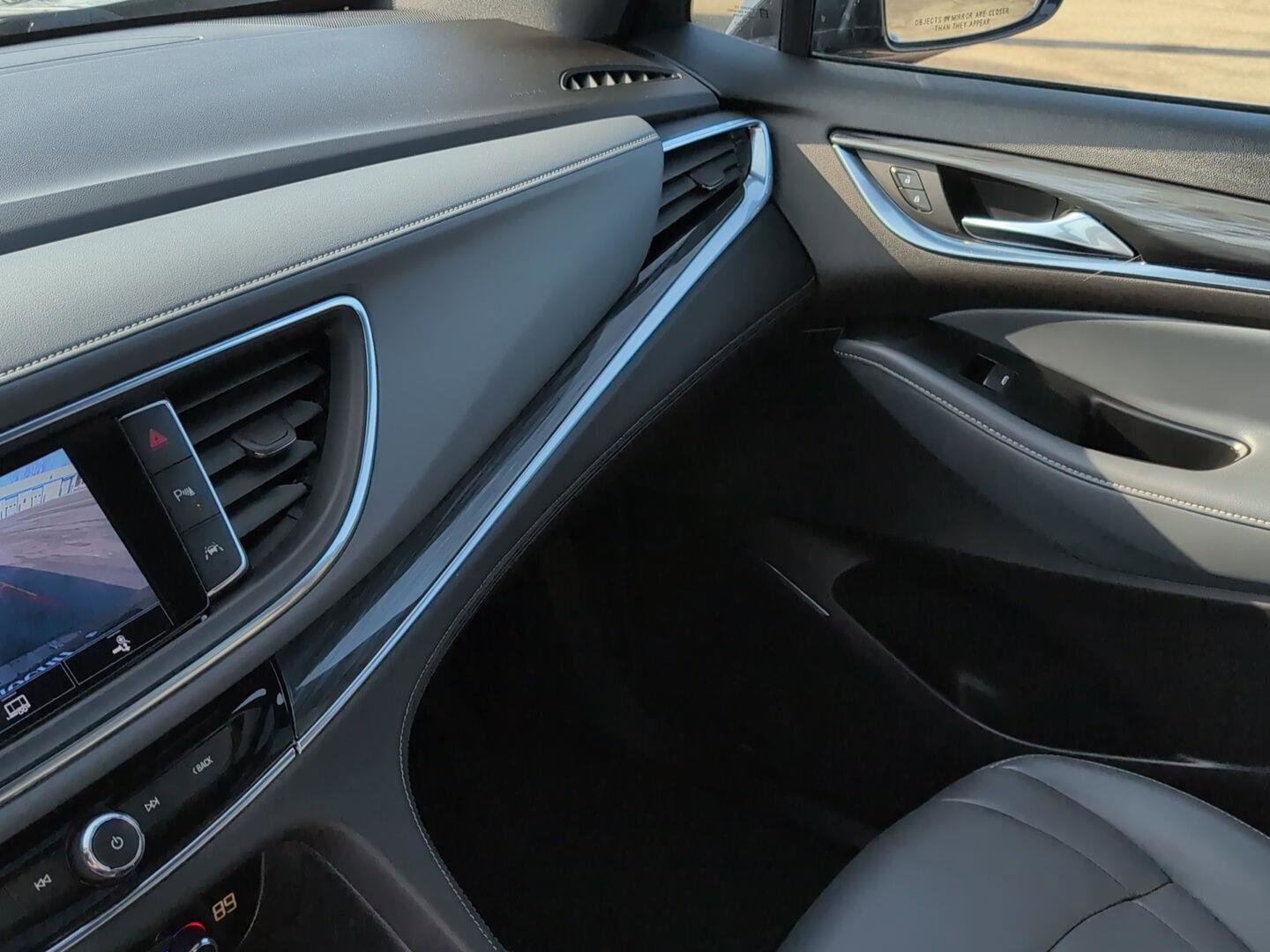 Used 2024 Buick Enclave Essence w/ Experience Buick Package image 40